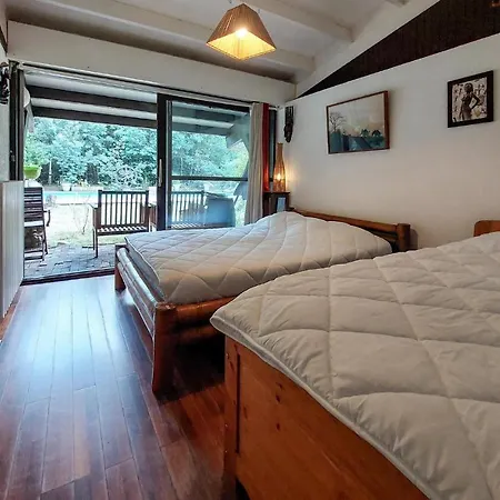 4 Bedroom Beautiful In Holiday home *