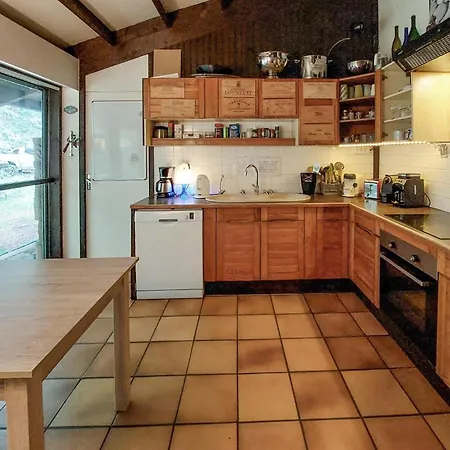 Feriehus 4 Bedroom Beautiful In Mérignac
