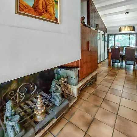 4 Bedroom Beautiful In *