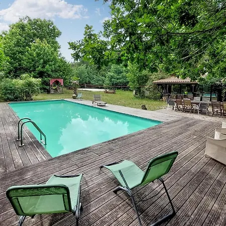 4 Bedroom Beautiful In * Mérignac